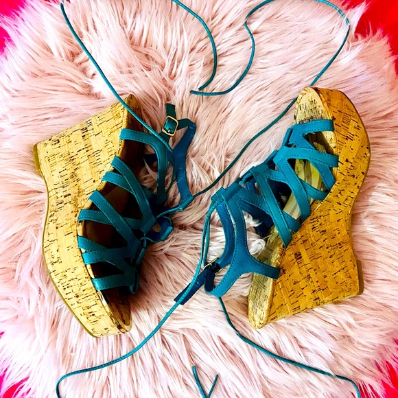 Aldo’s Gladiator Blue Wedge Sandals - Picture 3 of 11